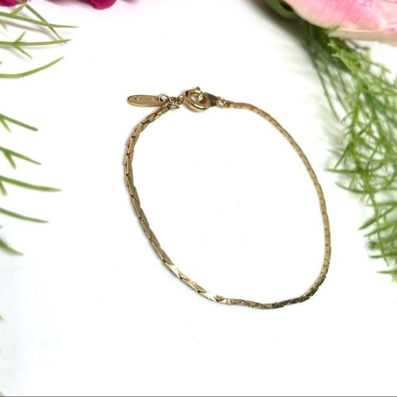 VINTAGE⚜️VENDOME Golden Chain Link Bracelet - Picture 4 of 8